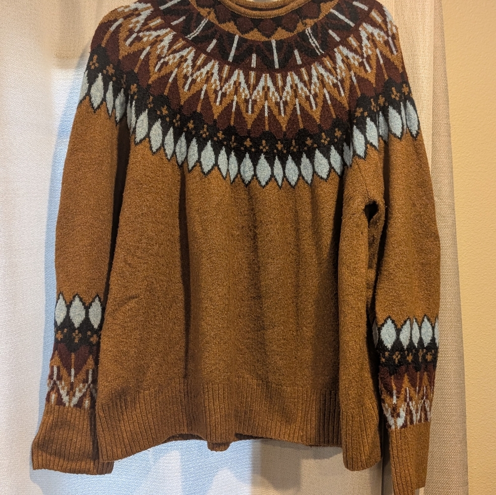 Vince Camuto Brown and White Patterned Crewneck Sweater